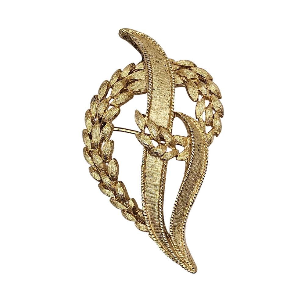 Vintage Crown Trifari Wheat Scroll Brooch Goldtone 50's 60's Costume Jewelry
